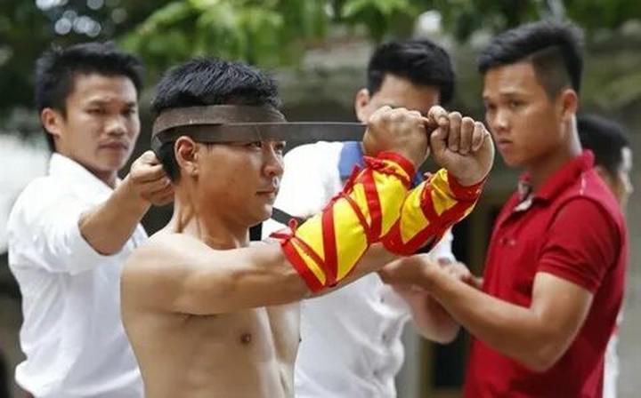 Từ Nhà Sáng Tạo Nhỏ Bé Đến Doanh Nghiệp Lớn Mạnh: Chinh Phục Thị Trường Video Ngắn Cùng Hotspot Matrix